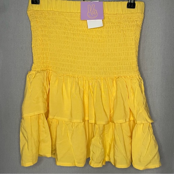 NWT Ascot & Hart Yellow Stretch And Flutter Skirt SMALL - Picture 4 of 7